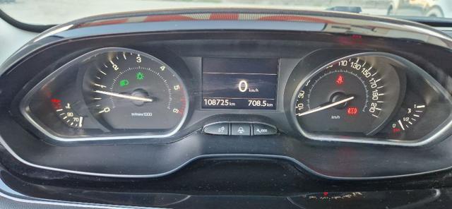 PEUGEOT 208 usata, con Controllo automatico clima