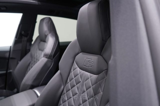 AUDI Q8 usata, con Interni in pelle