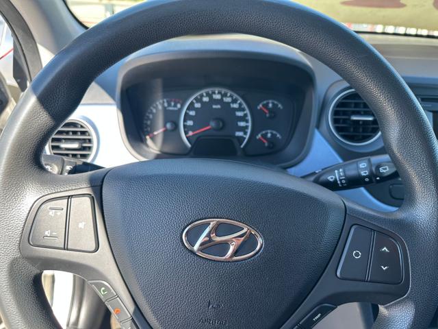 HYUNDAI i10 usata, con Sedile posteriore sdoppiato