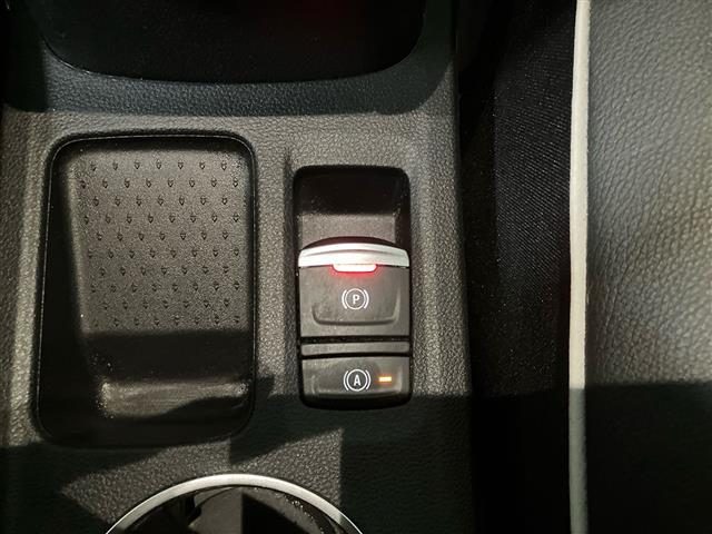 RENAULT Captur usata, con Hill holder