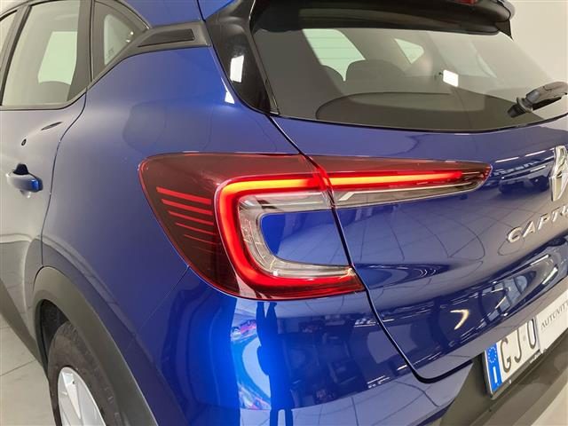 RENAULT Captur usata 7
