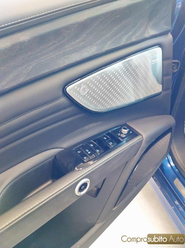MASERATI Grecale usata, con Head-up display