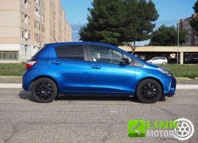 TOYOTA Yaris usata, con Autoradio