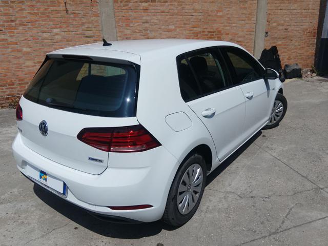 VOLKSWAGEN Golf usata, con Autoradio