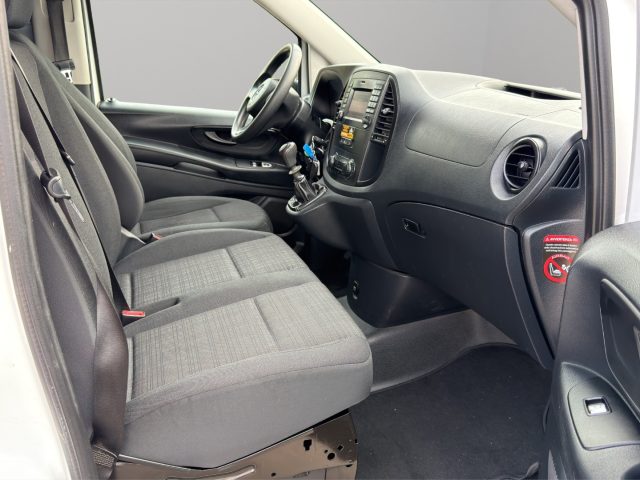 MERCEDES-BENZ Vito usata 8