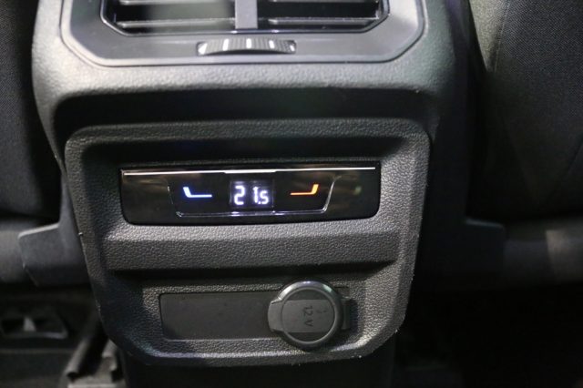VOLKSWAGEN Tiguan usata, con Sensori di parcheggio posteriori