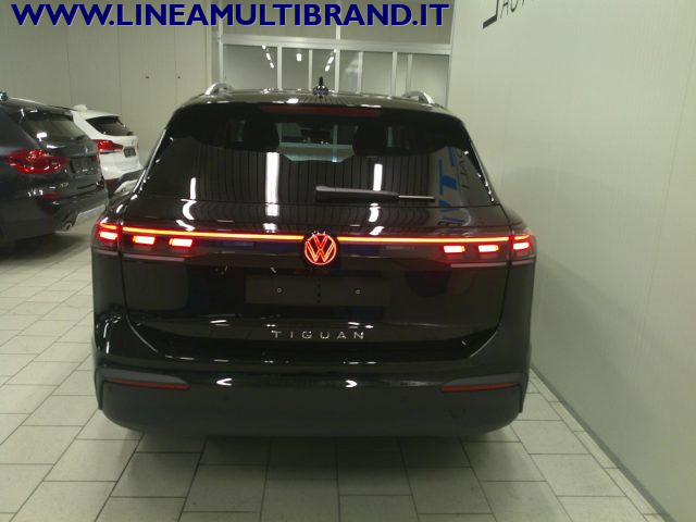 VOLKSWAGEN Tiguan usata, con Airbag
