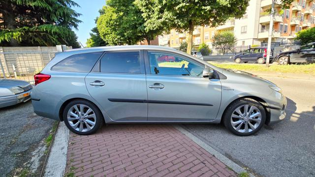 TOYOTA Auris Touring Sports usata, con Chiusura centralizzata