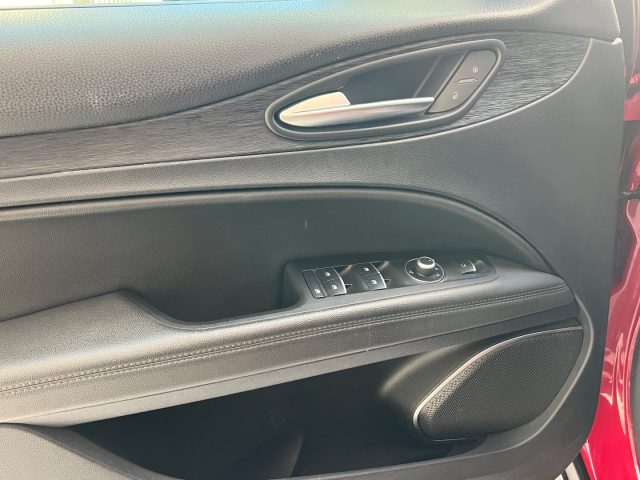 ALFA ROMEO Stelvio usata, con Vetri oscurati