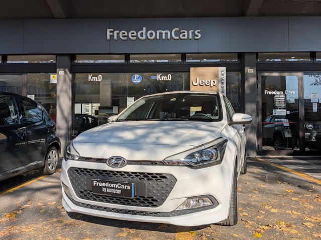 HYUNDAI i20 usata, con Airbag