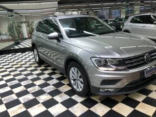 VOLKSWAGEN Tiguan usata, con Airbag
