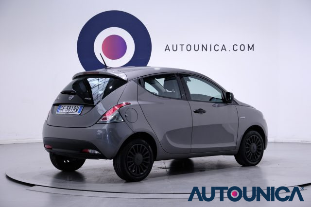 LANCIA Ypsilon usata, con Autoradio digitale
