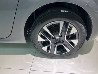 PEUGEOT 208 usata, con Cruise Control