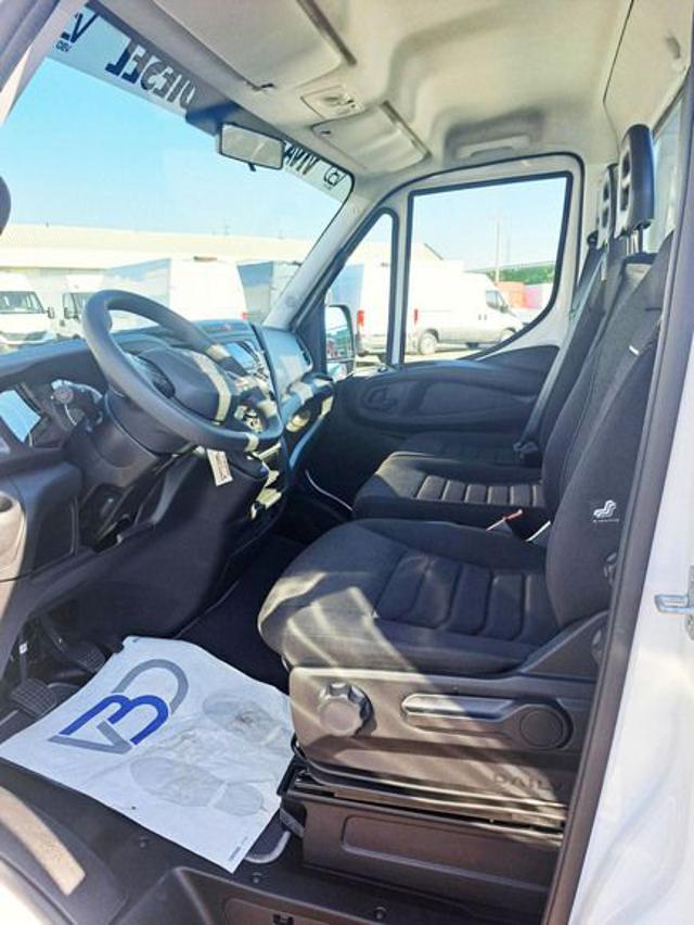 IVECO Daily usata, con Park Distance Control
