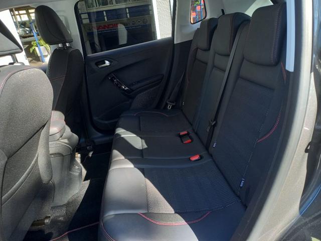 PEUGEOT 2008 usata, con Park Distance Control