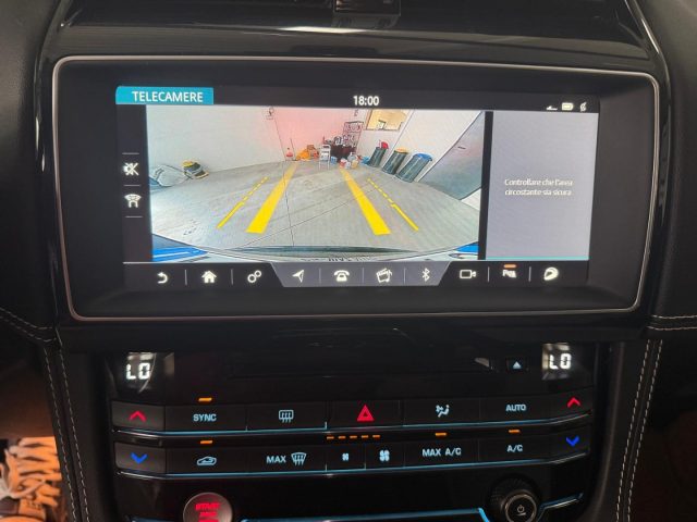 JAGUAR F-Pace usata, con Fari Xenon