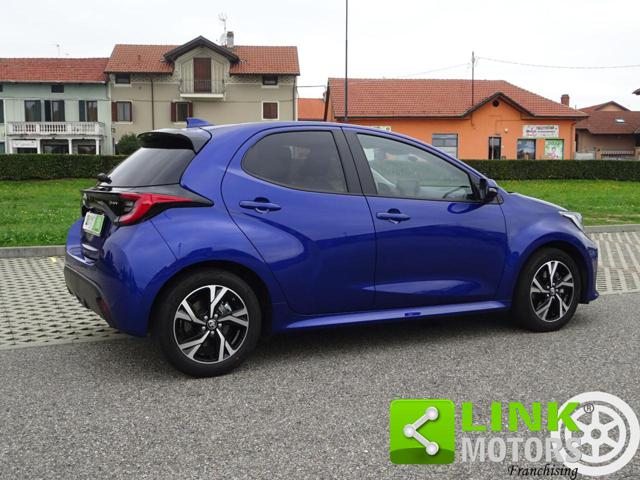 TOYOTA Yaris usata, con USB