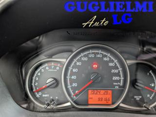 TOYOTA Yaris usata, con Autoradio digitale