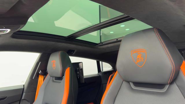 LAMBORGHINI Urus usata, con ESP