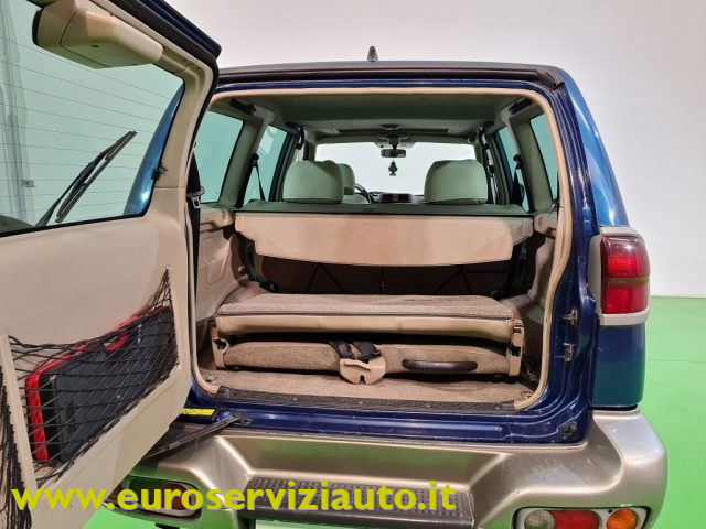 NISSAN Terrano II usata 30