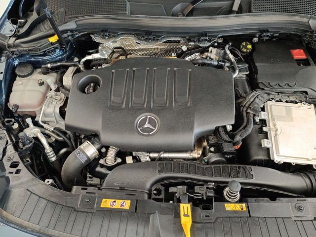 MERCEDES-BENZ GLA 200 usata, con Frenata d