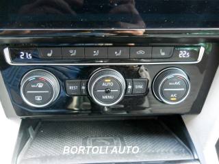 VOLKSWAGEN Passat Variant usata, con Controllo trazione