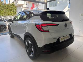 RENAULT Captur usata, con USB