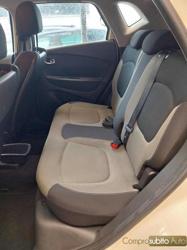RENAULT Captur usata 21