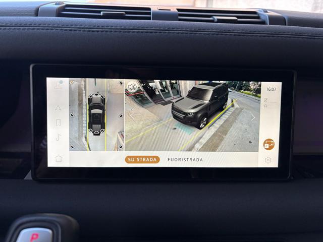 LAND ROVER Defender usata, con Sensori di parcheggio posteriori