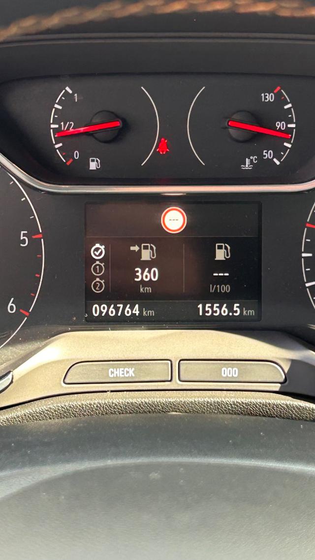 OPEL Crossland X usata, con Sedile posteriore sdoppiato