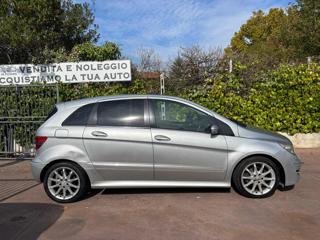 MERCEDES-BENZ B 200 usata, con Autoradio