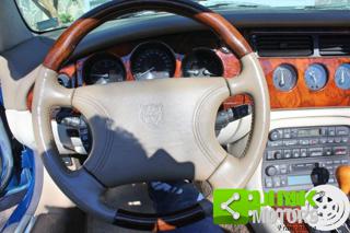JAGUAR XK8 usata 12