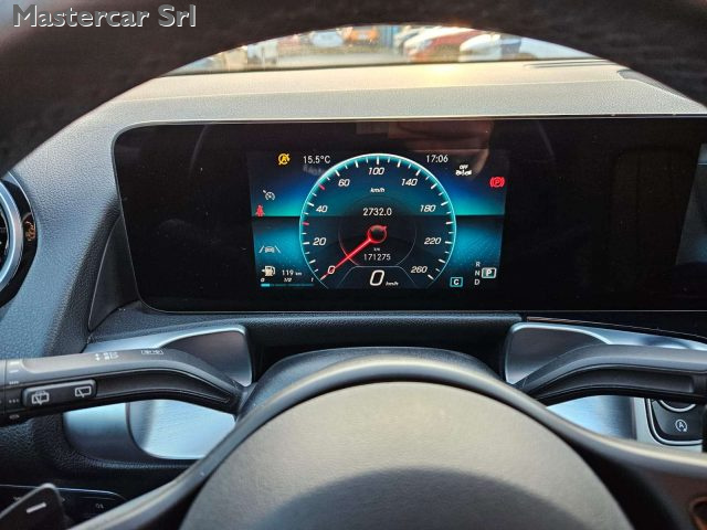 MERCEDES-BENZ GLB 200 usata 14