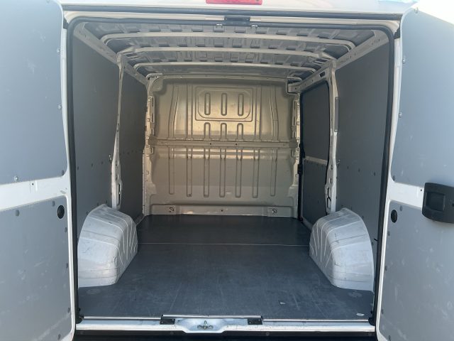 PEUGEOT Boxer usata 11