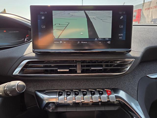 PEUGEOT 3008 usata, con Telecamera per parcheggio assistito