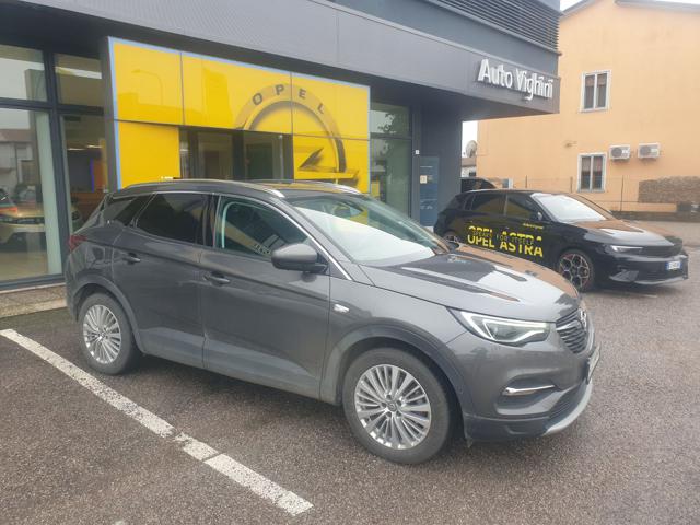 OPEL Grandland X usata, con Airbag