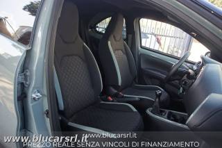 TOYOTA Aygo X usata 10