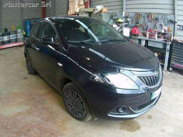 LANCIA Ypsilon usata, con Airbag laterali