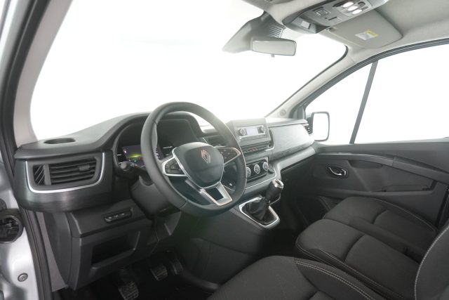 RENAULT Trafic usata 8