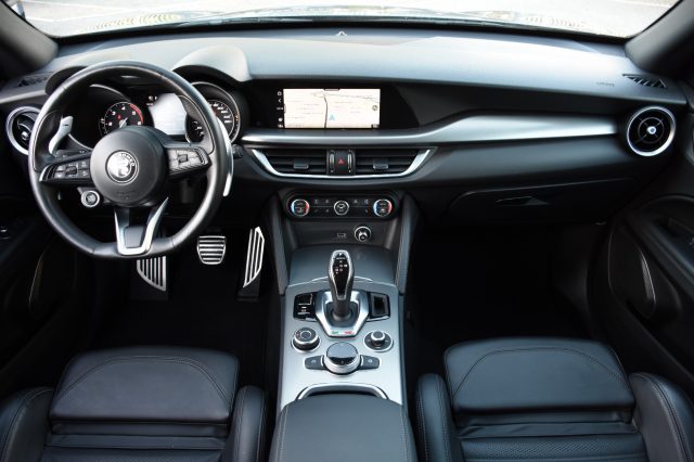 ALFA ROMEO Stelvio usata, con Cerchi in lega