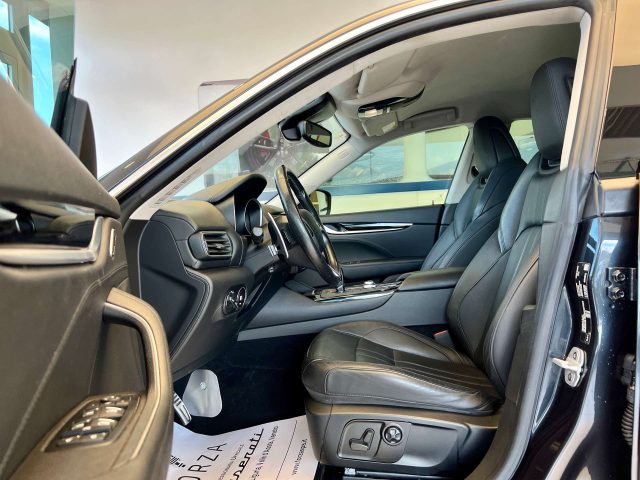 MASERATI Levante usata, con Fendinebbia