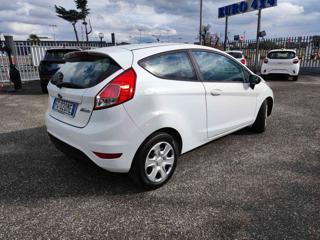 FORD Fiesta usata, con Autoradio