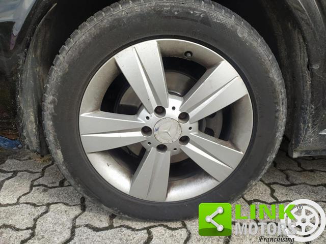 MERCEDES-BENZ Viano usata, con Sensori di parcheggio posteriori