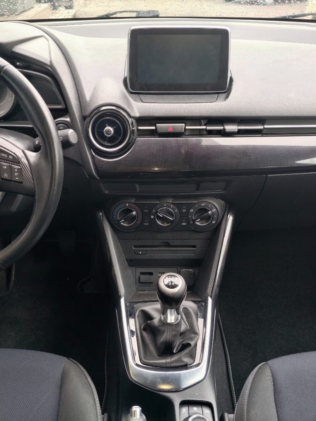 MAZDA 2 usata, con Climatizzatore