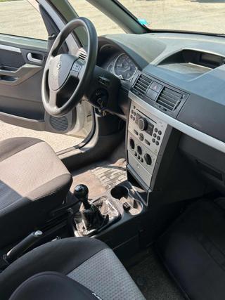 OPEL Meriva usata, con Sedile posteriore sdoppiato