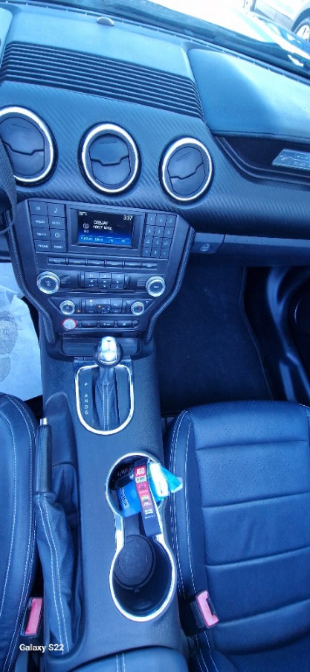 FORD Mustang usata, con Autoradio