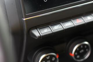 RENAULT Captur usata, con Gancio traino