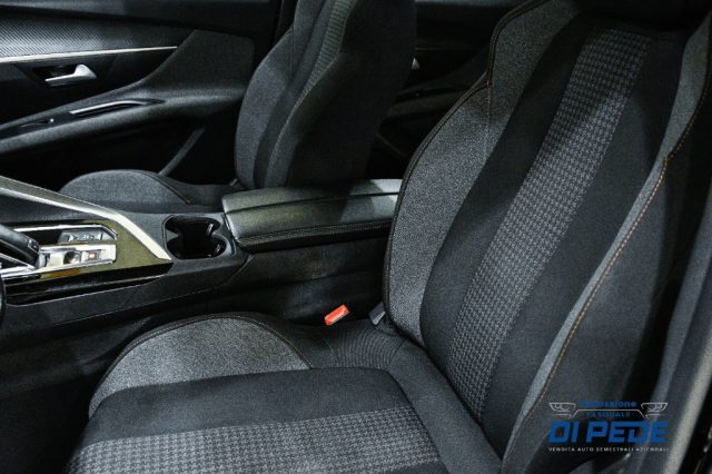 PEUGEOT 3008 usata, con Autoradio digitale