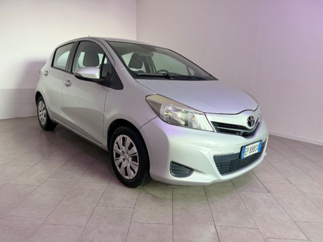 TOYOTA Yaris usata 1