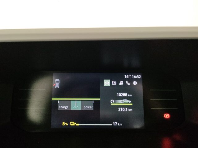 DACIA Spring usata, con Luci diurne LED